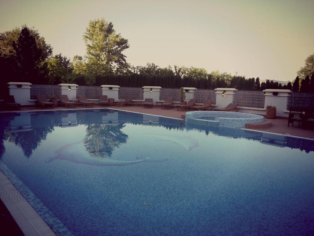 Hotel Prezident Palić エクステリア 写真